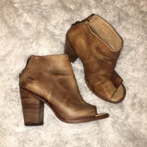 Open peel toe leather boots booties